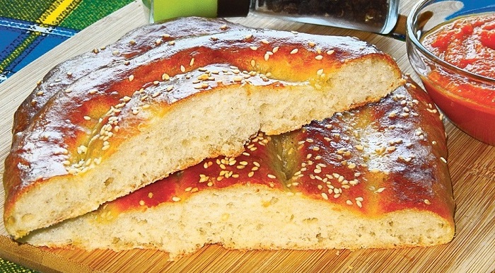 Замість хліба: рецепт матнакаш з кунжутом
